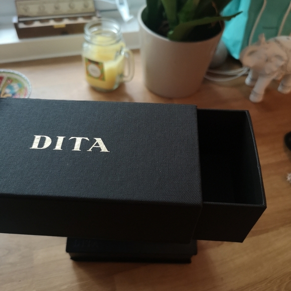 Women Gold DITA sunglasses - Picture 13 of 13